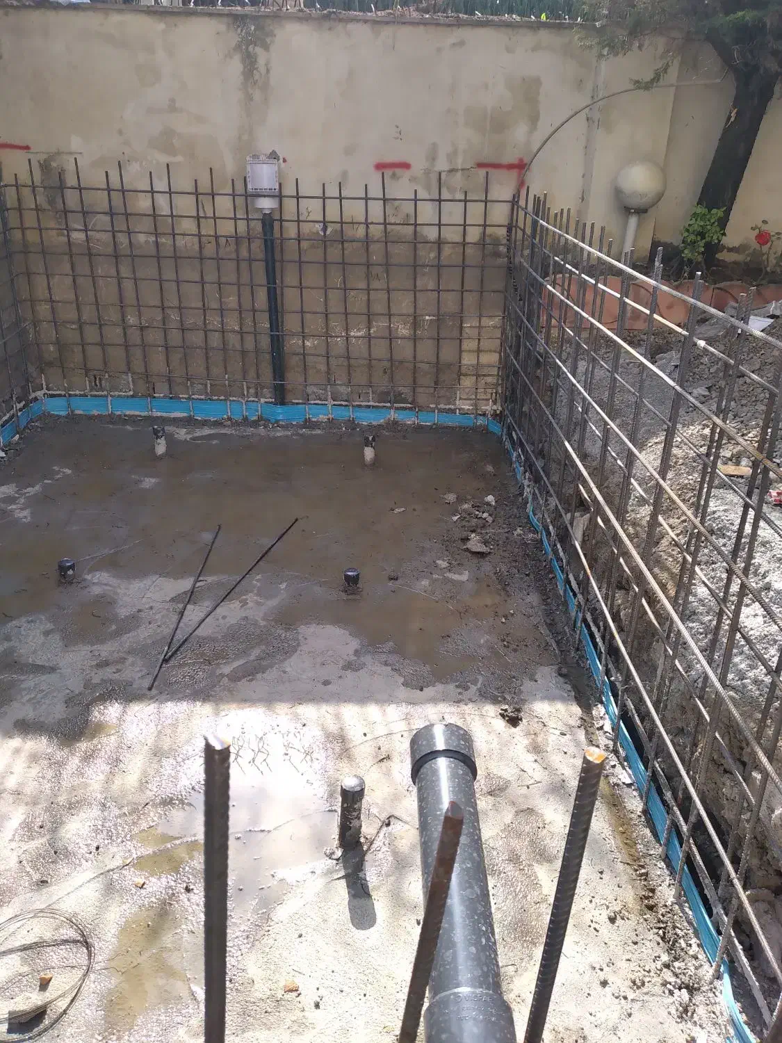 آرماتوربندی و اجرای اسکلت بتنی|خدمات پیشه و مهارت|آمل, |دیوار