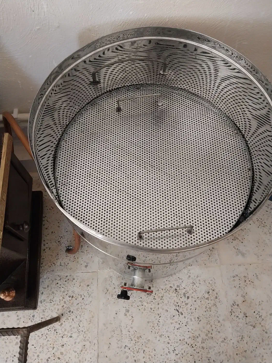 وسایل و کندو زنبور عسل|حیوانات مزرعه|شباب, |دیوار