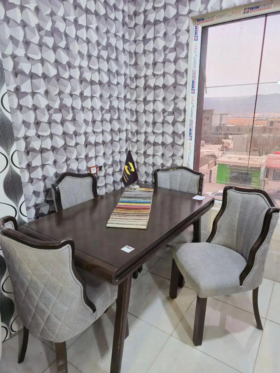 ناهارخوری کوئین ست با مبل درمجتمع جهیزیه زرین|میز و صندلی غذاخوری|یاسوج, |دیوار