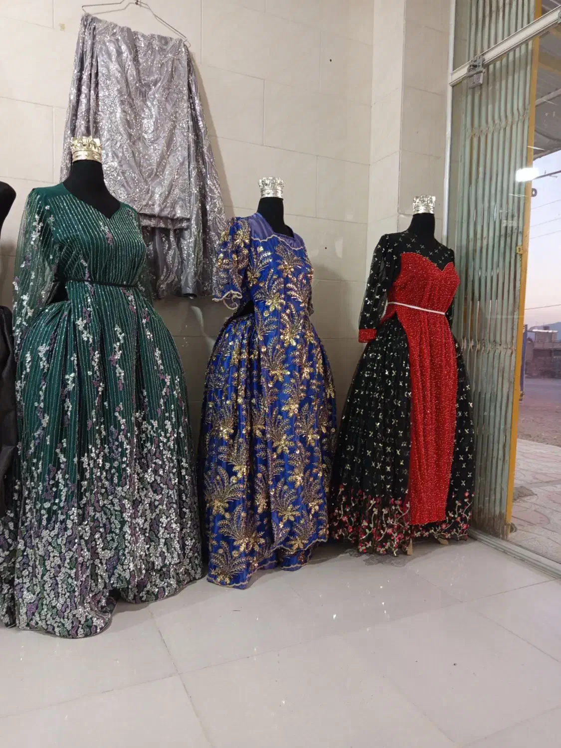 گالری لباس محلی ترمه|لباس|یاسوج, |دیوار