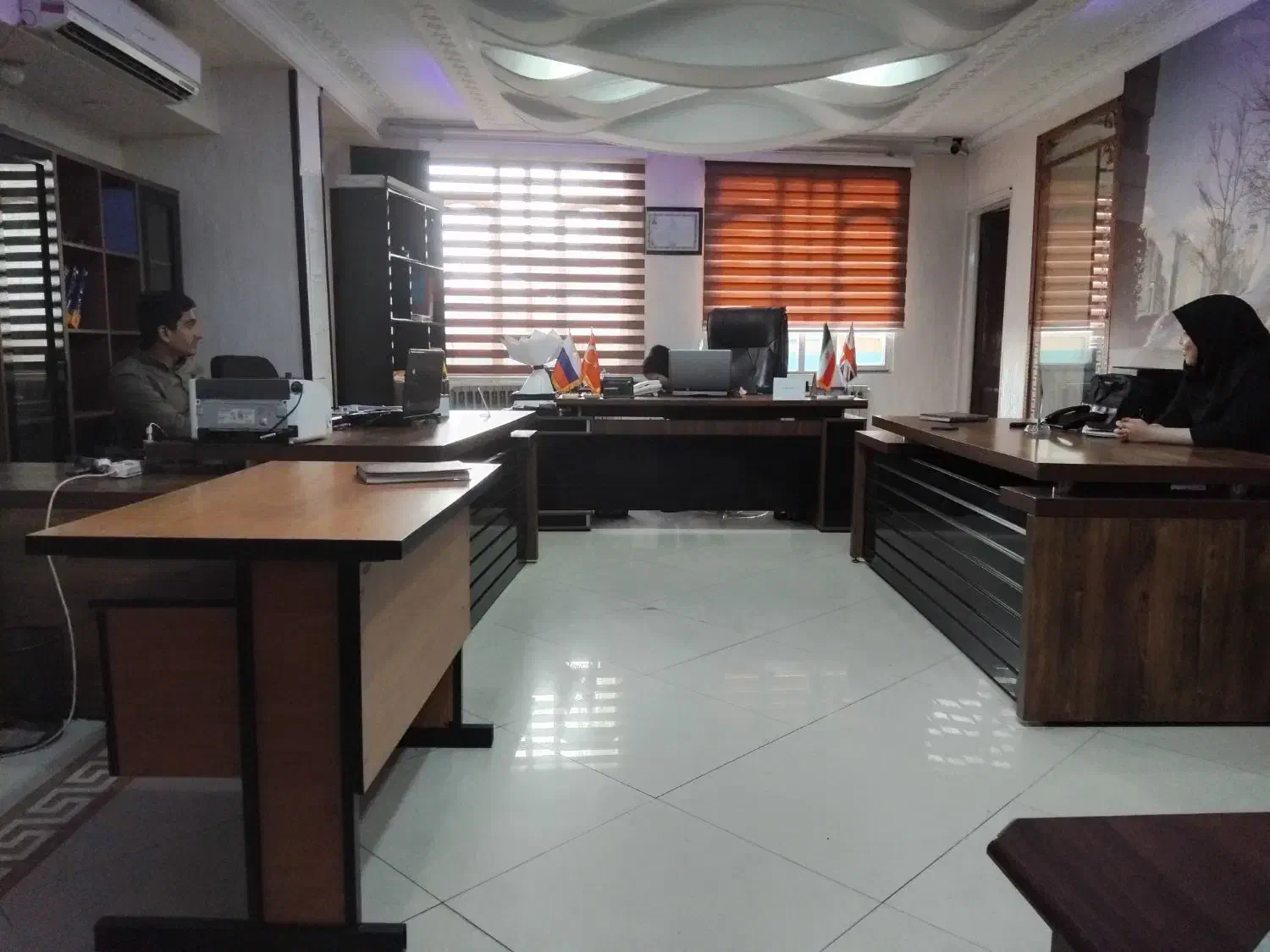 استخدام منشی/استخدام مترجم/استخدام طراح سایت|استخدام اداری و مدیریت|تهران, آسمان|دیوار