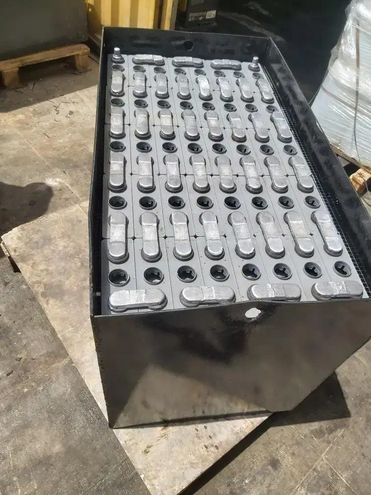 لیفتراک دیزل (گازوئیلی) خشک کانتینررو سایدشیفت|ماشین‌آلات صنعتی|ساری, |دیوار