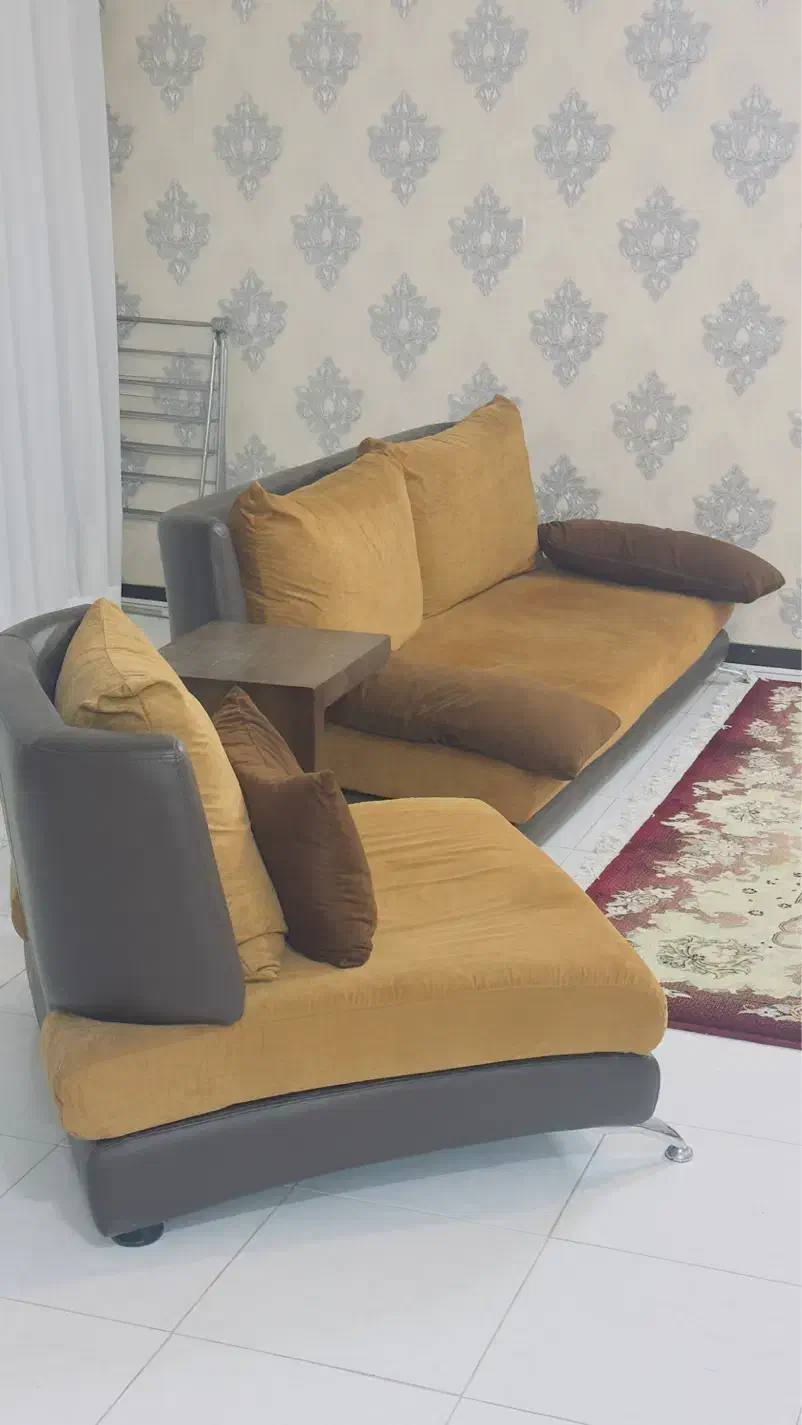 مبل راحتی و میز ناهار خوری|مبلمان خانگی و میز عسلی|اصفهان, باغ دریاچه|دیوار