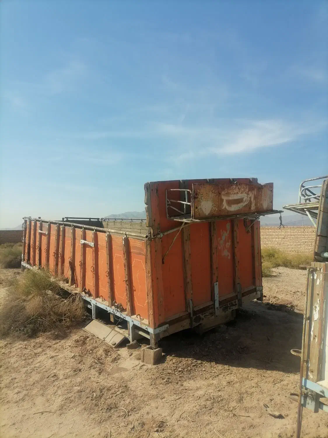 اتاق چوبی|خودرو سنگین|کرمان, |دیوار