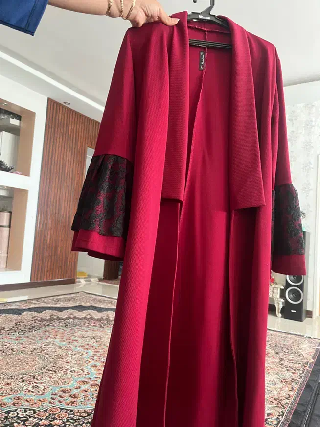 تعدادی مانتو و پالتو|لباس|لنجان, |دیوار