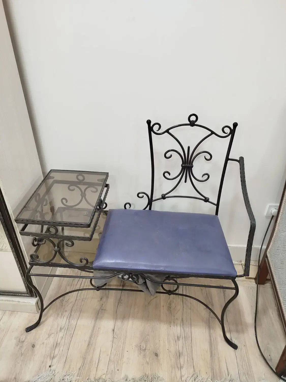 میز تلفن|میز تلفن|اهواز, زیتون کارگری|دیوار