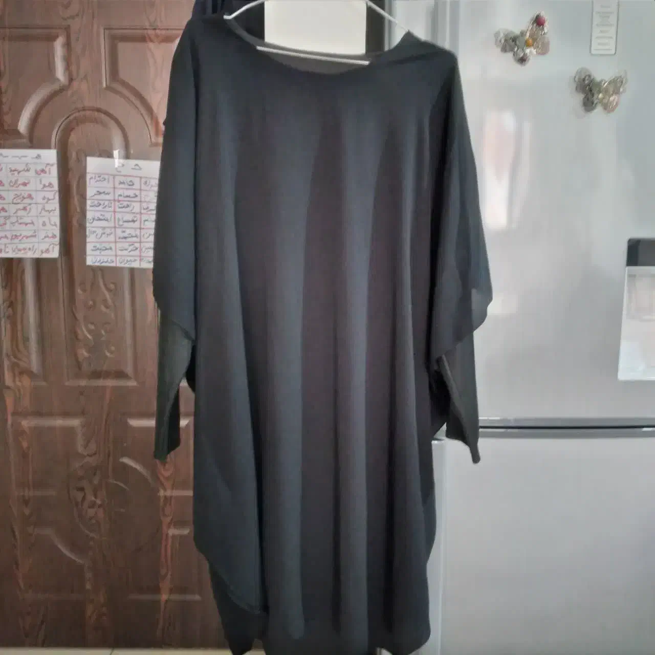 لباس زنانه|لباس|شاهین‌شهر, مسکن مهر|دیوار