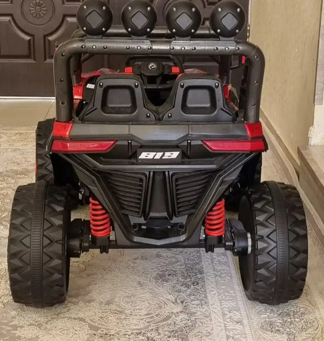 ماشین شارژی در حد نو|اسباببازی بچه|ایوان, |دیوار