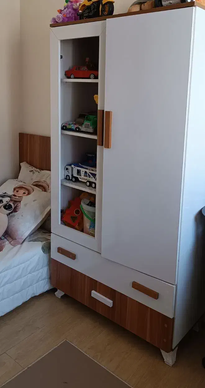 سرویس خواب نوجوان|تخت و سرویس خواب|اندیشه, اندیشه فاز ۵|دیوار