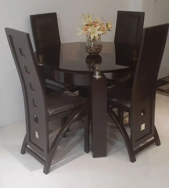 میز ناهارخوری۴نفره کاملا سالم شیک درحدنو|میز و صندلی غذاخوری|مشهد, الهیه|دیوار