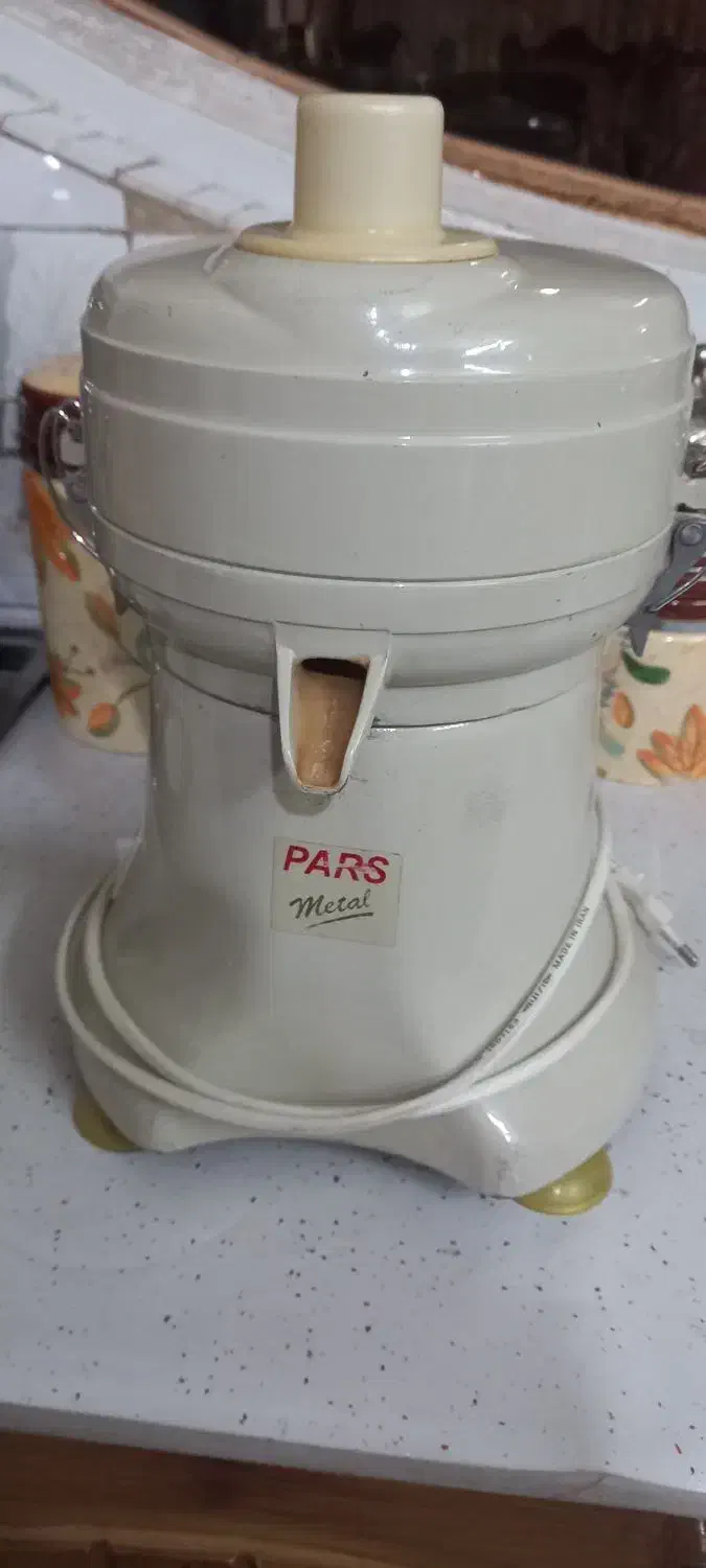 آبمیوه گیری|آبمیوه‌گیر و آب‌مرکبات‌گیر|قم, زنبیل آباد|دیوار