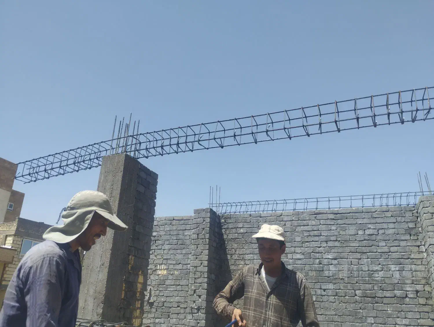 پیمانکار ساختمان/صفر تا صد/اسکلت بنایی فلزی بتنی|خدمات پیشه و مهارت|شیراز, ریشمک|دیوار