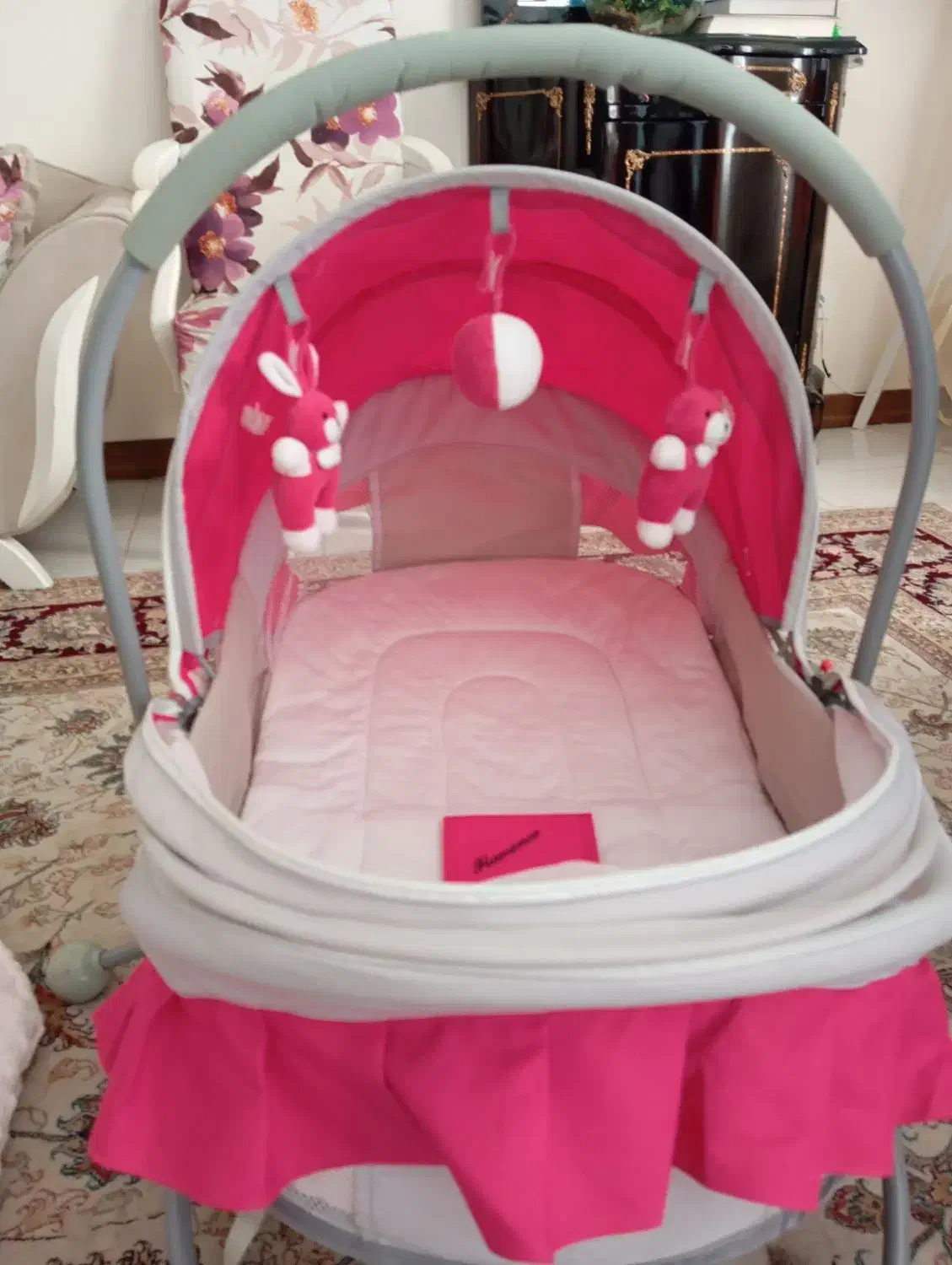 گهواره و قنداق فرنگی|تخت و صندلی بچه|پرند, فاز ۵|دیوار