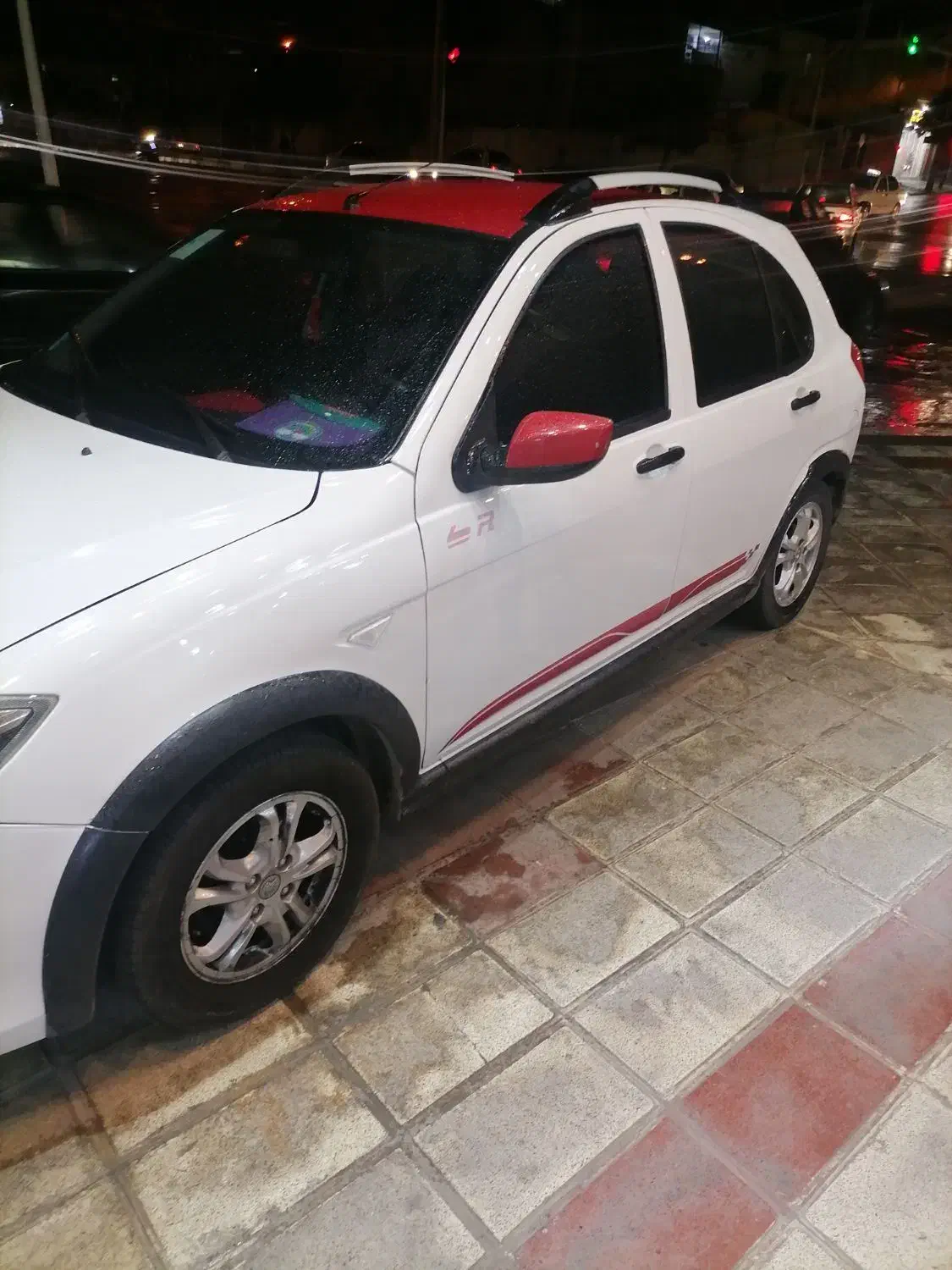 کوییک ار  مدل 1400 سفید قرمز|خودرو سواری و وانت|گرگان, |دیوار