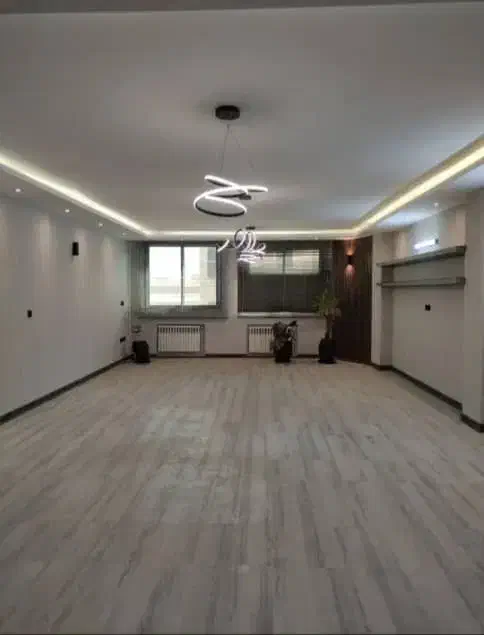 اداری بر هشت بهشت غربی 120متر بازسازی صفر|اجارهٔ دفتر کار، اتاق اداری، مطب|اصفهان, ملک|دیوار