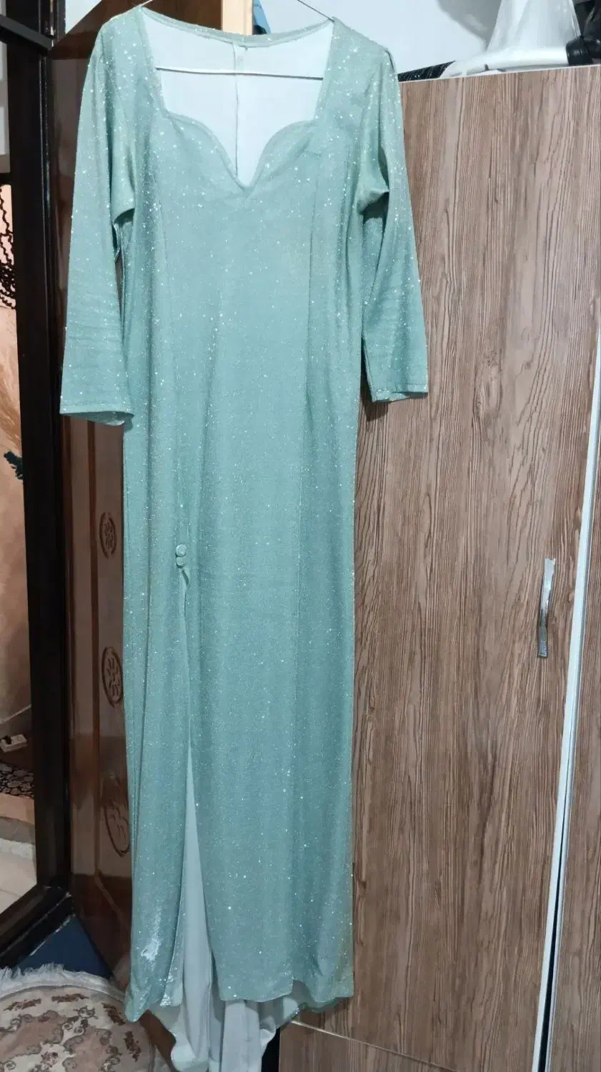 لباس مجلسی|لباس|تبریز, |دیوار