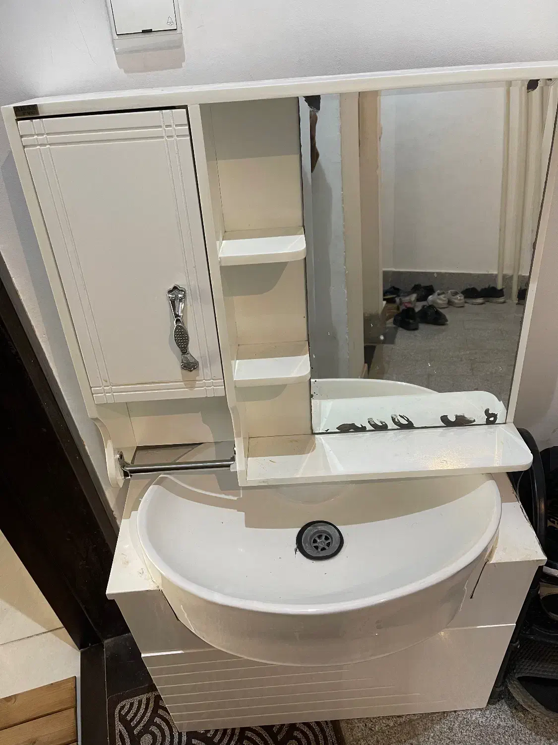 روشویی کابینتی ضد آب پی وی سی بهمراه آینه|لوازم سرویس بهداشتی|ساری, |دیوار