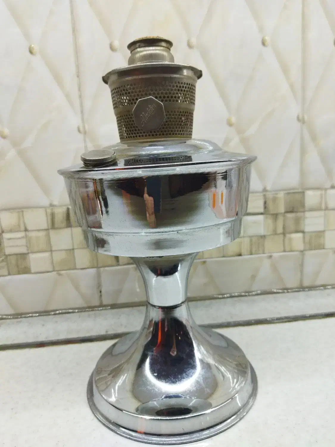 چراغ گرد سوز انگلیسی علاالدین|کلکسیون اشیاء عتیقه|تهران, هفده شهریور|دیوار