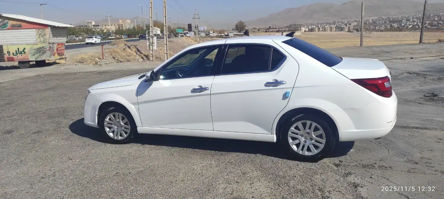 دنا پلاس ۴۰۳ رینگ دار ۶ دنده بیرنگ|خودرو سواری و وانت|سقز, |دیوار