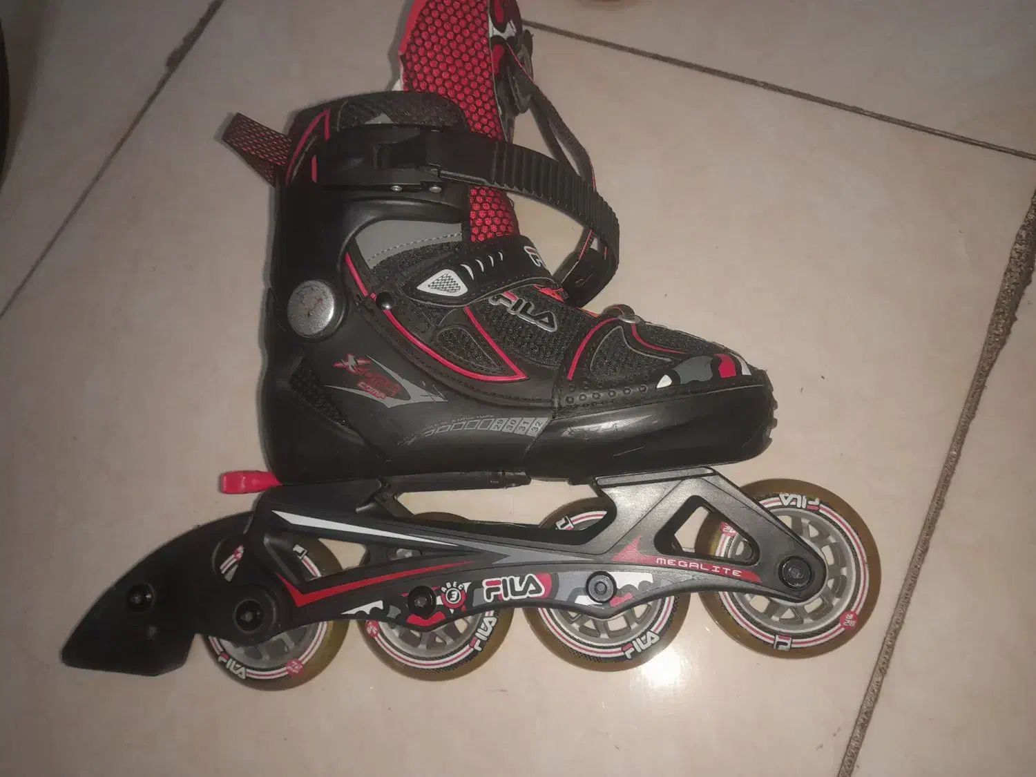 اسکیت باکیفیت مارک فیلا|دوچرخه، اسکیت، اسکوتر|شاهینشهر, عطار|دیوار