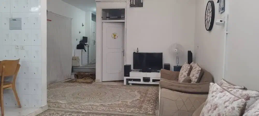 همکف حیاط دار(واوان)|اجارهٔ آپارتمان|اسلام‌شهر, شهرک واوان|دیوار