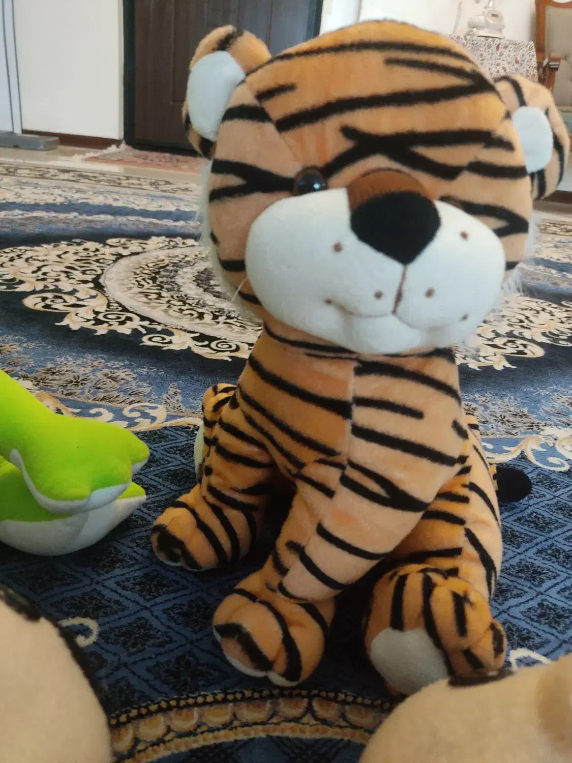 کلی عروسک|اسباب‌‌بازی|فردیس, نگارستان|دیوار