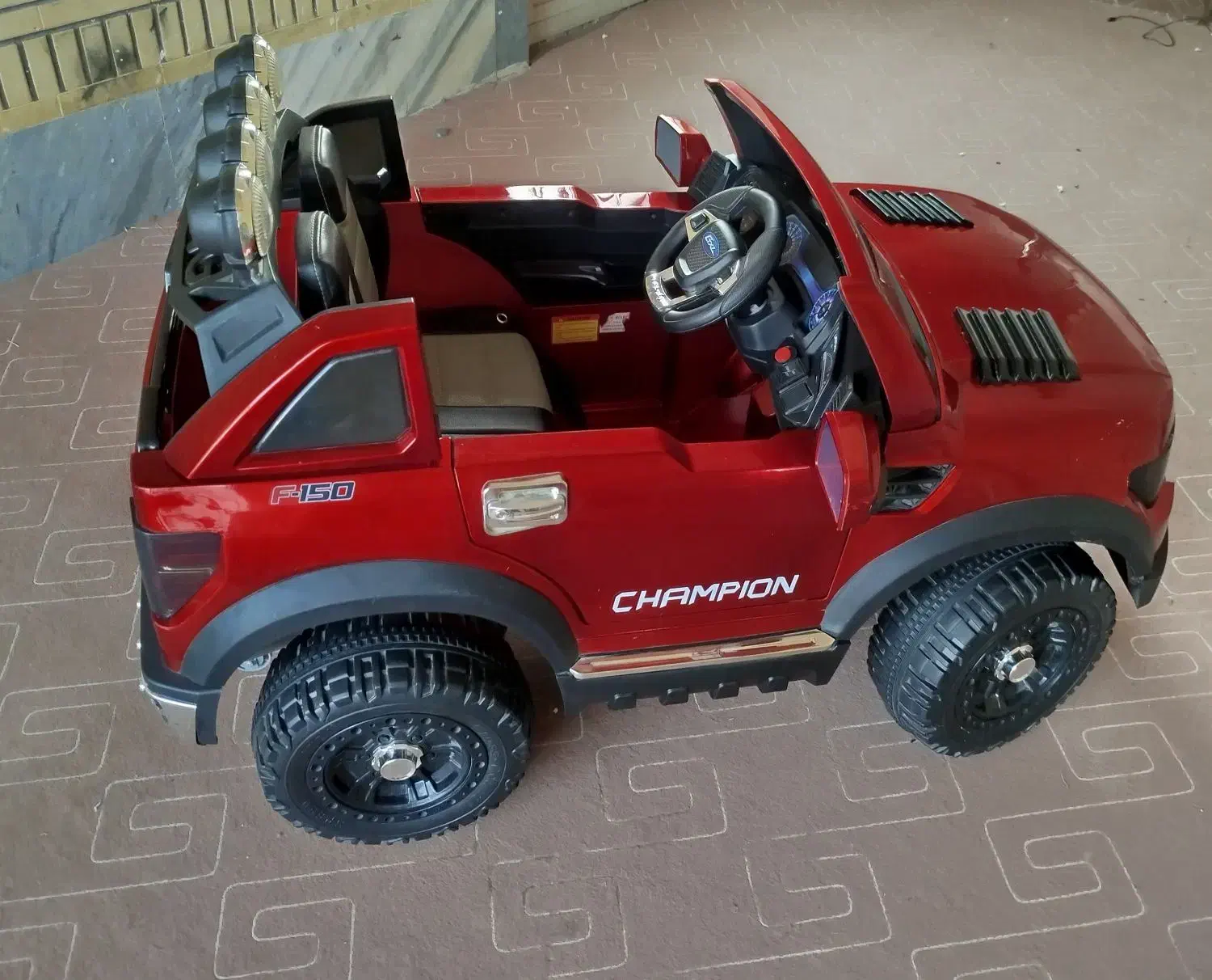 ماشین شارژی|اسباب‌‌بازی|کاشان, باغ ماجد|دیوار