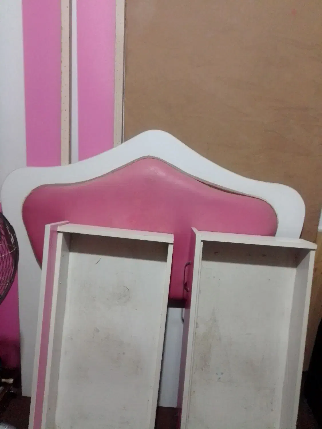 تخت یک نفره نوجوان بدون تشک|تخت و سرویس خواب|بندر انزلی, نوغان|دیوار