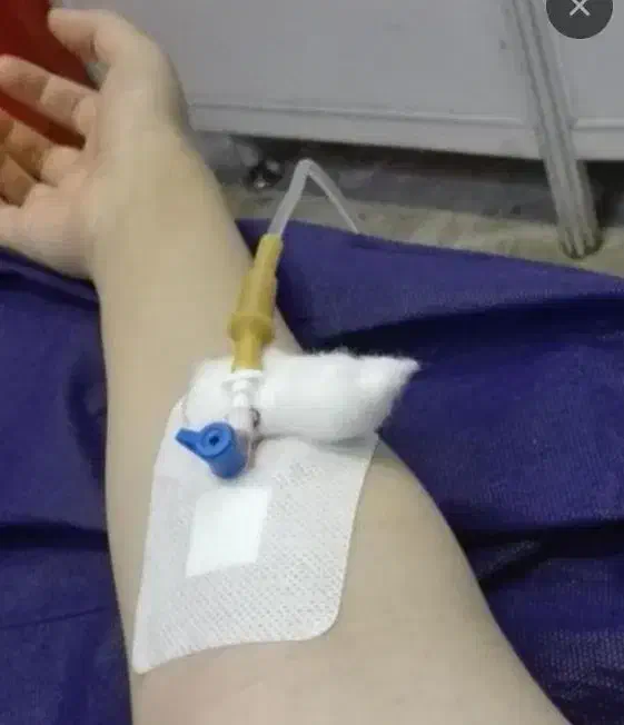 پزشک پرستار تزریقات سرم سوند پانسمان در منزل|خدمات آرایشگری و زیبایی|تبریز, |دیوار