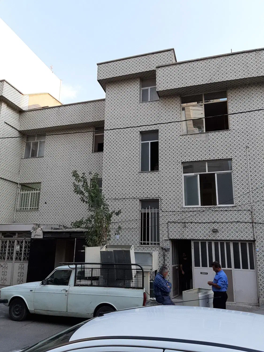 فروش ویلائی ۲۱۰ متری در گلستانها شرقی ها|فروش زمین و ملک کلنگی|ری, حمزهآباد|دیوار