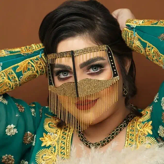 نقاب برقع|لباس|قشم, |دیوار