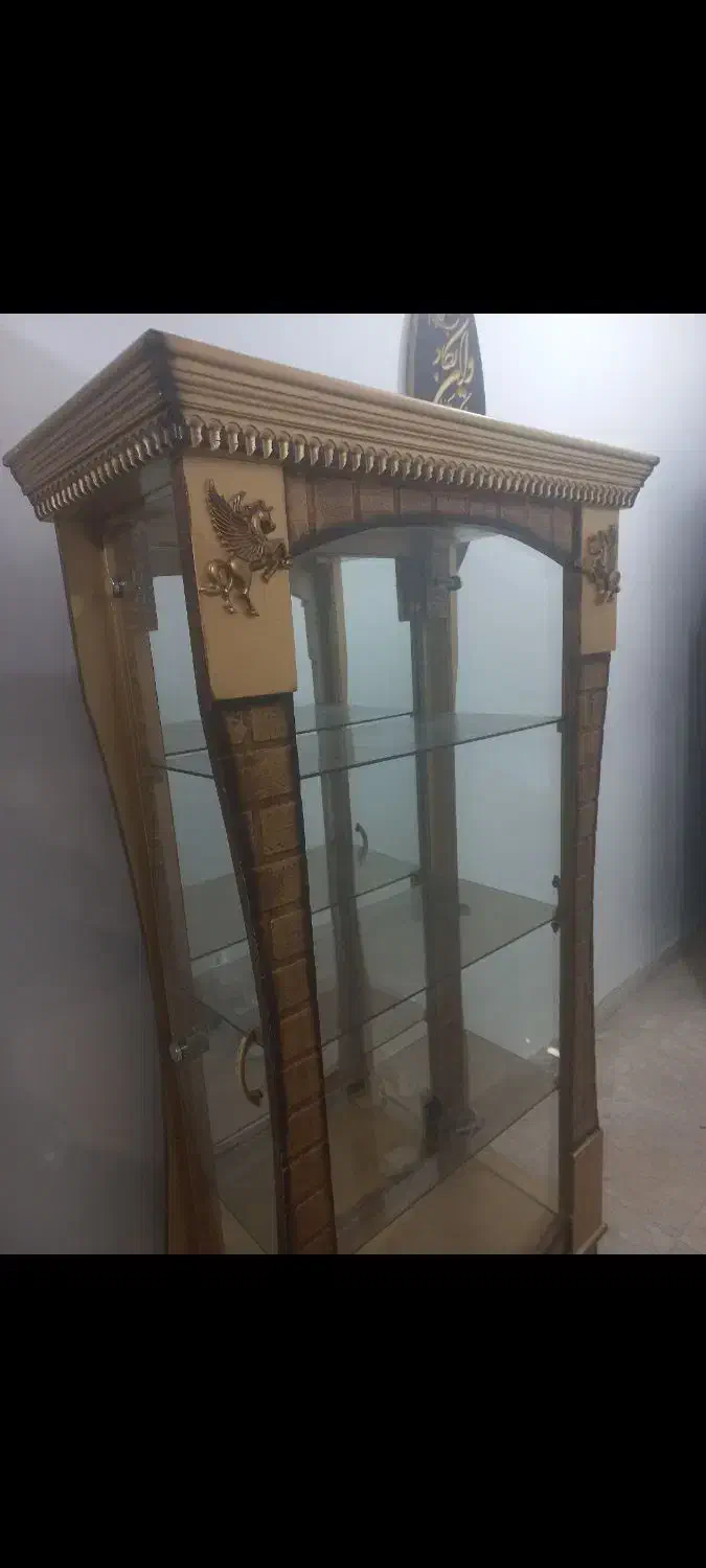 بوفه چوبی سالم بدون خط وخش|بوفه، ویترین، کنسول|مشگین شهر, |دیوار