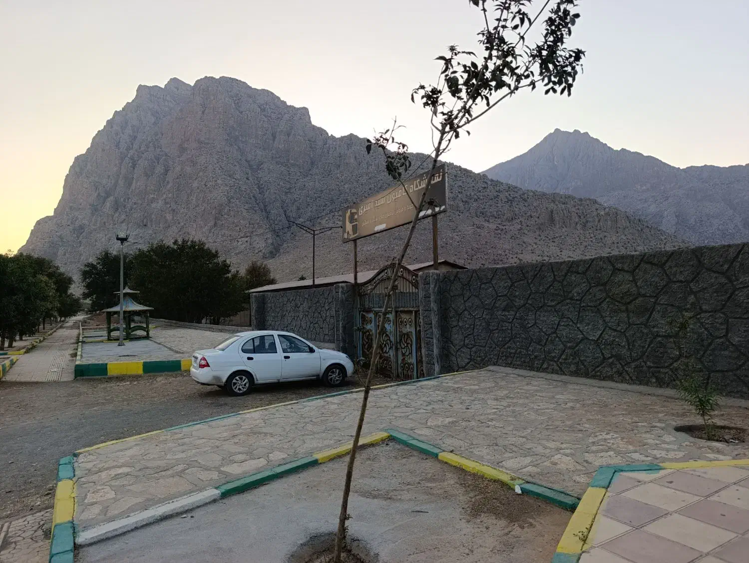 فروش ملک ۴۰۰۰متری اول شهر تاریخی بیستون|فروش دفتر صنعتی، کشاورزی، تجاری|کرمانشاه, |دیوار