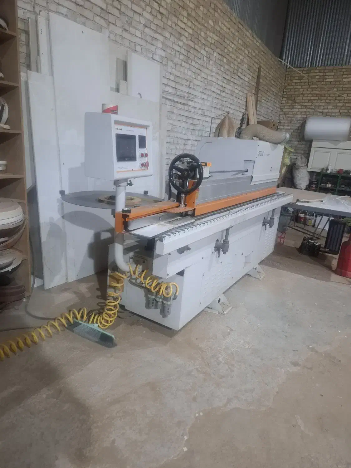 لبه چسبان کی دی تی ۳۱۲|ماشین‌آلات صنعتی|یزد, |دیوار