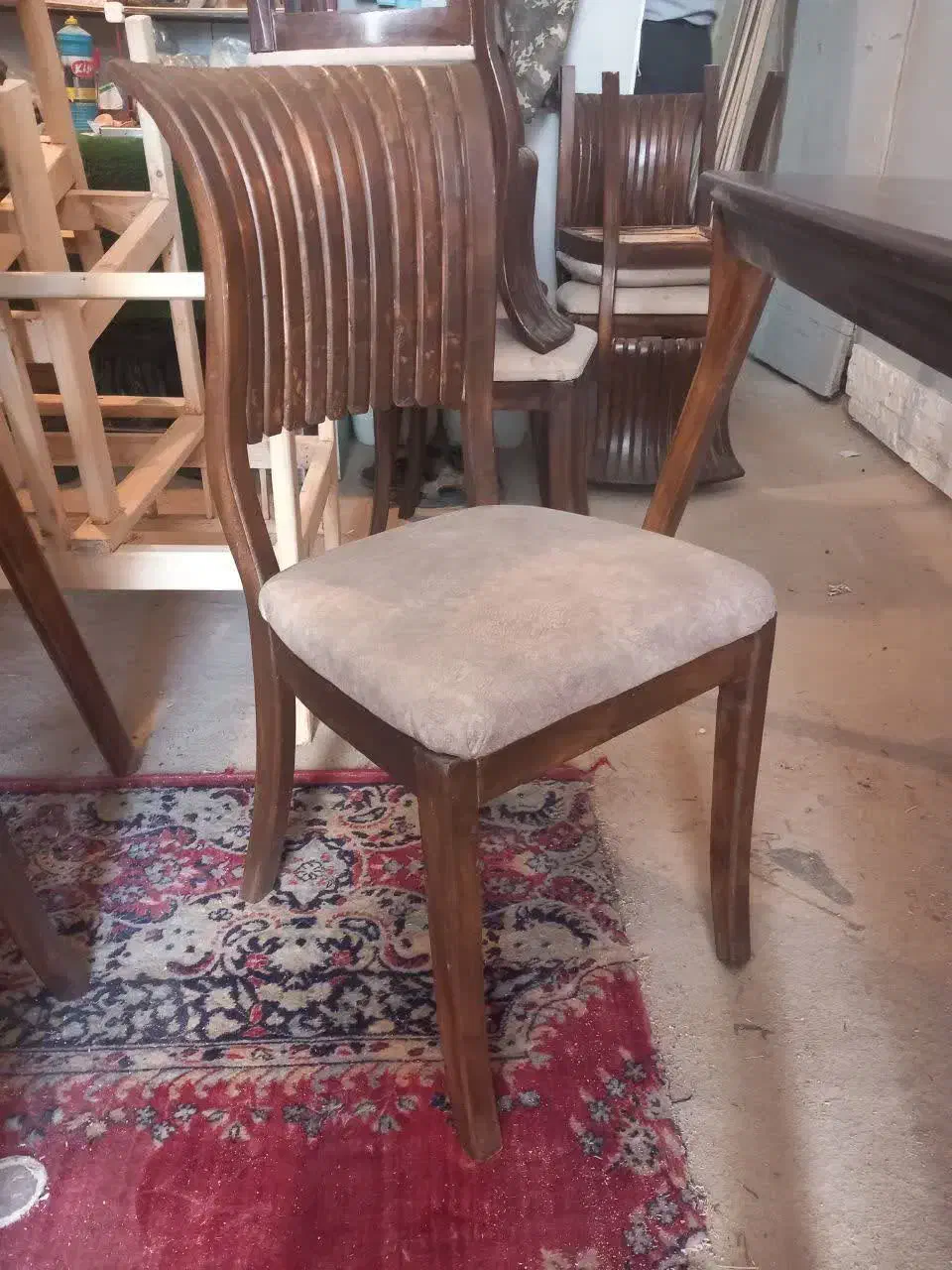 ۳ عدد صندلی چوبی|صندلی و نیمکت|یزد, |دیوار