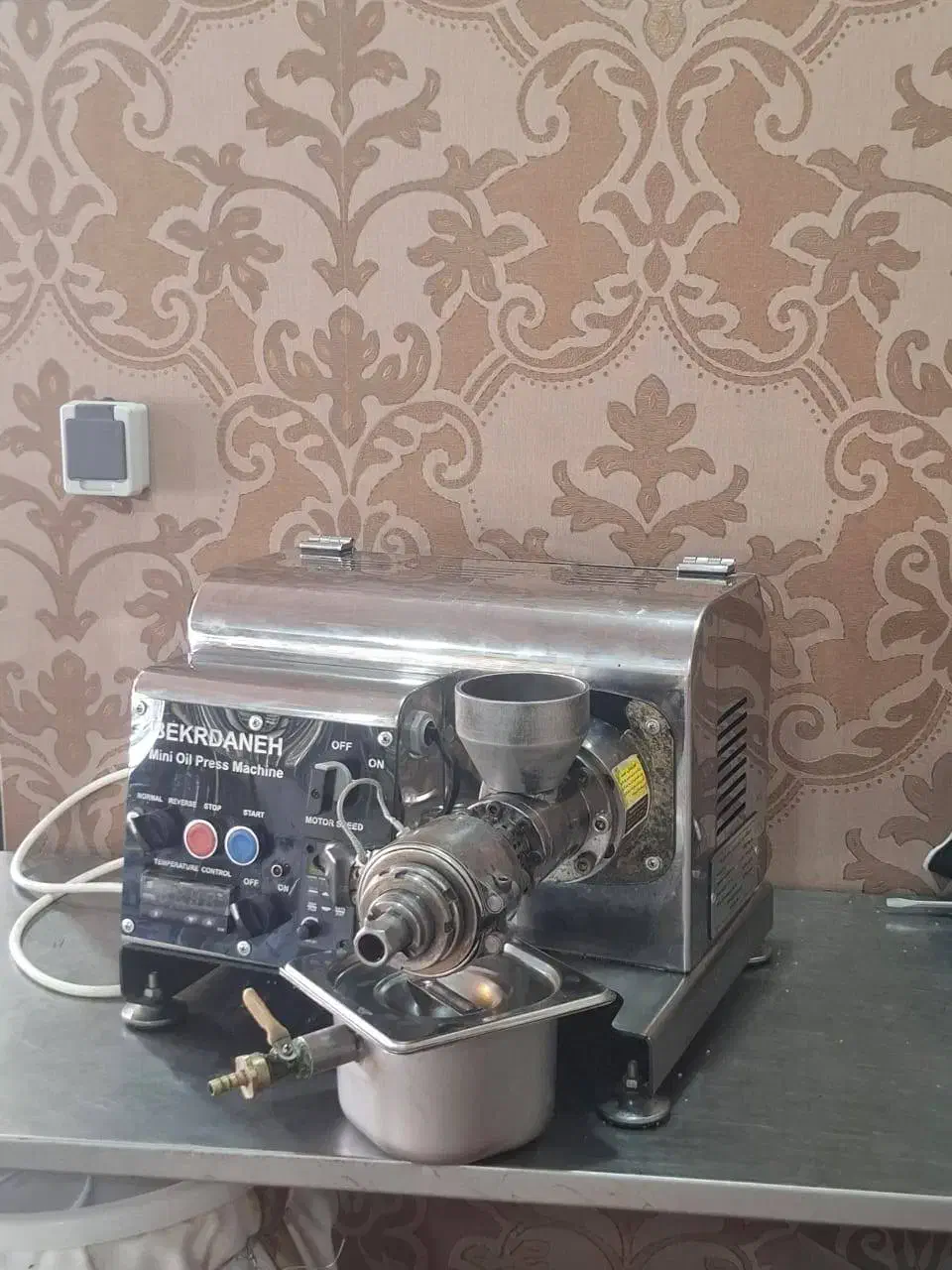 دستگاه روغن  کنجد گیری  بکردانه|فروشگاه و مغازه|کرمان, |دیوار