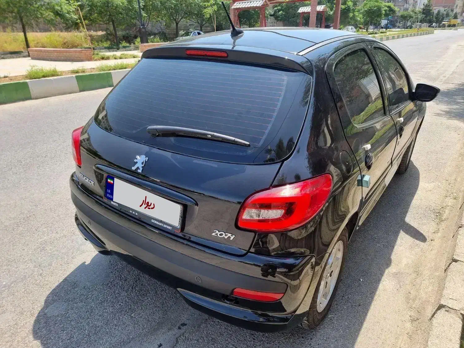 پژو ۲۰۷  بزن توضیح هاتو بخون حتما خریدار تخفیف|خودرو سواری و وانت|ساری, |دیوار
