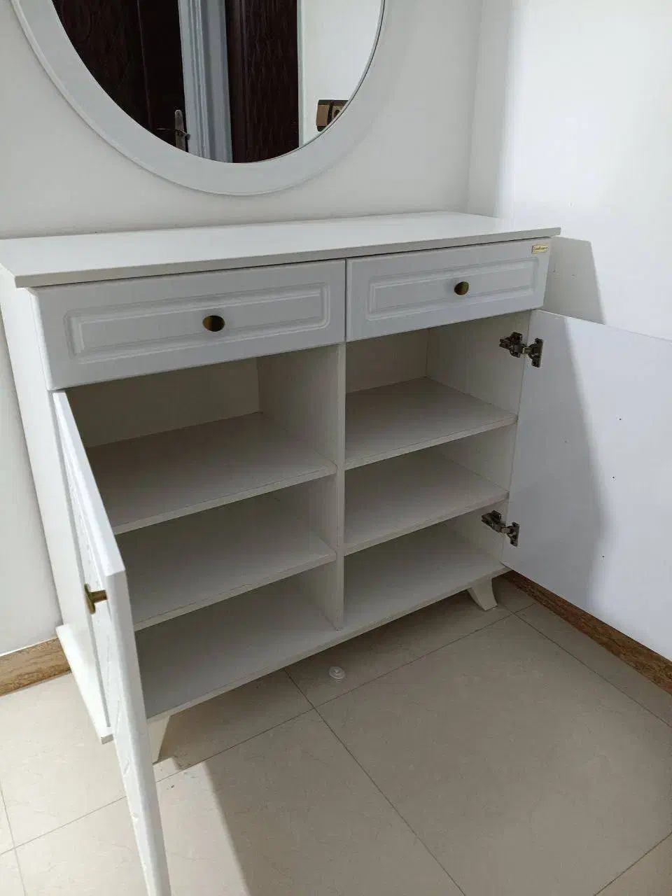 جاکفشی به همراه آینه گرد|جاکفشی، کمد، دراور|نوشهر, |دیوار