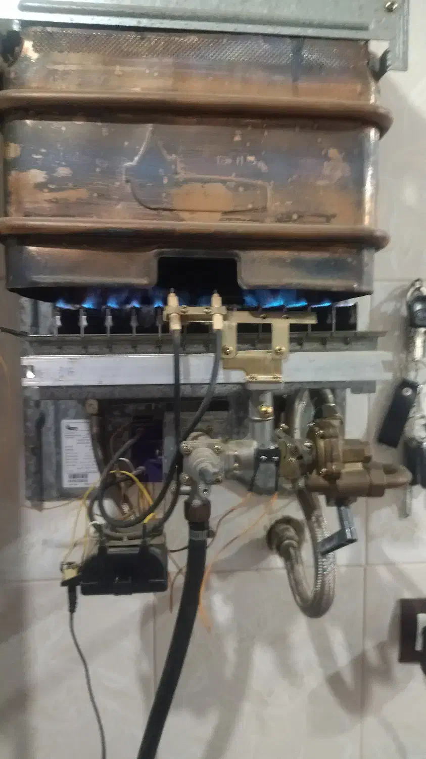 تعمیروراندازی آبگرمکن و پکیج|خدمات پیشه و مهارت|زاهدان, |دیوار