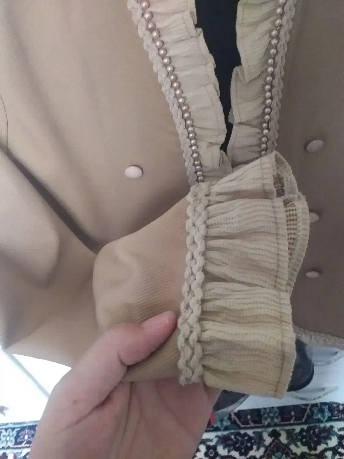 مانتو کتی نو نو|لباس|بهارستان, |دیوار
