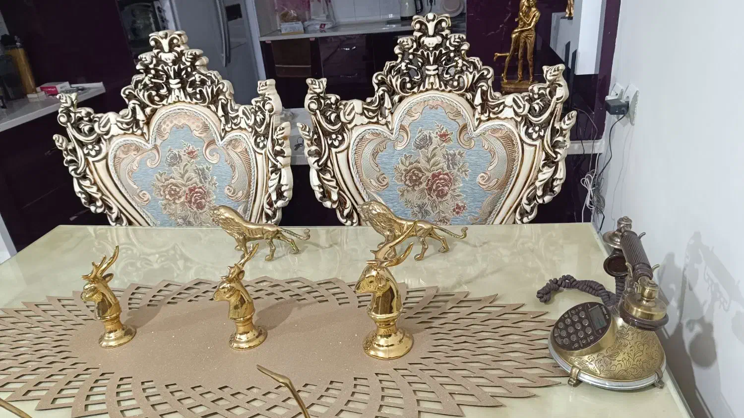 مبل سلطنتی ۷ نفره و غذاخوری ۶ نفره|مبلمان خانگی و میز عسلی|اسکو, |دیوار