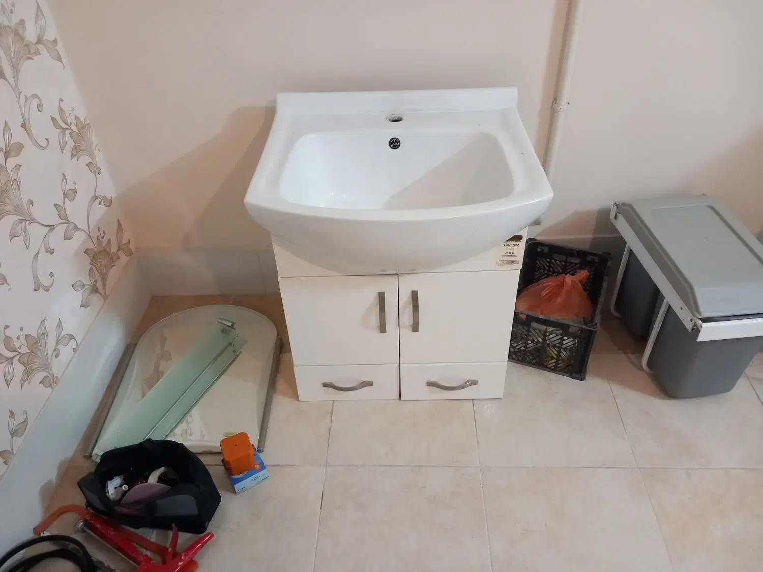 روشویی|لوازم سرویس بهداشتی|سمنان, |دیوار