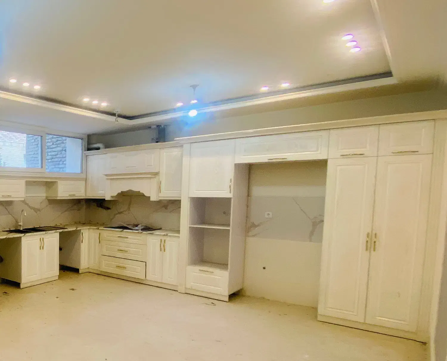 آپارتمان نقلی نوساز نزدیک حرم مطهر امام رضا (ع)|فروش آپارتمان|مشهد, سلام|دیوار