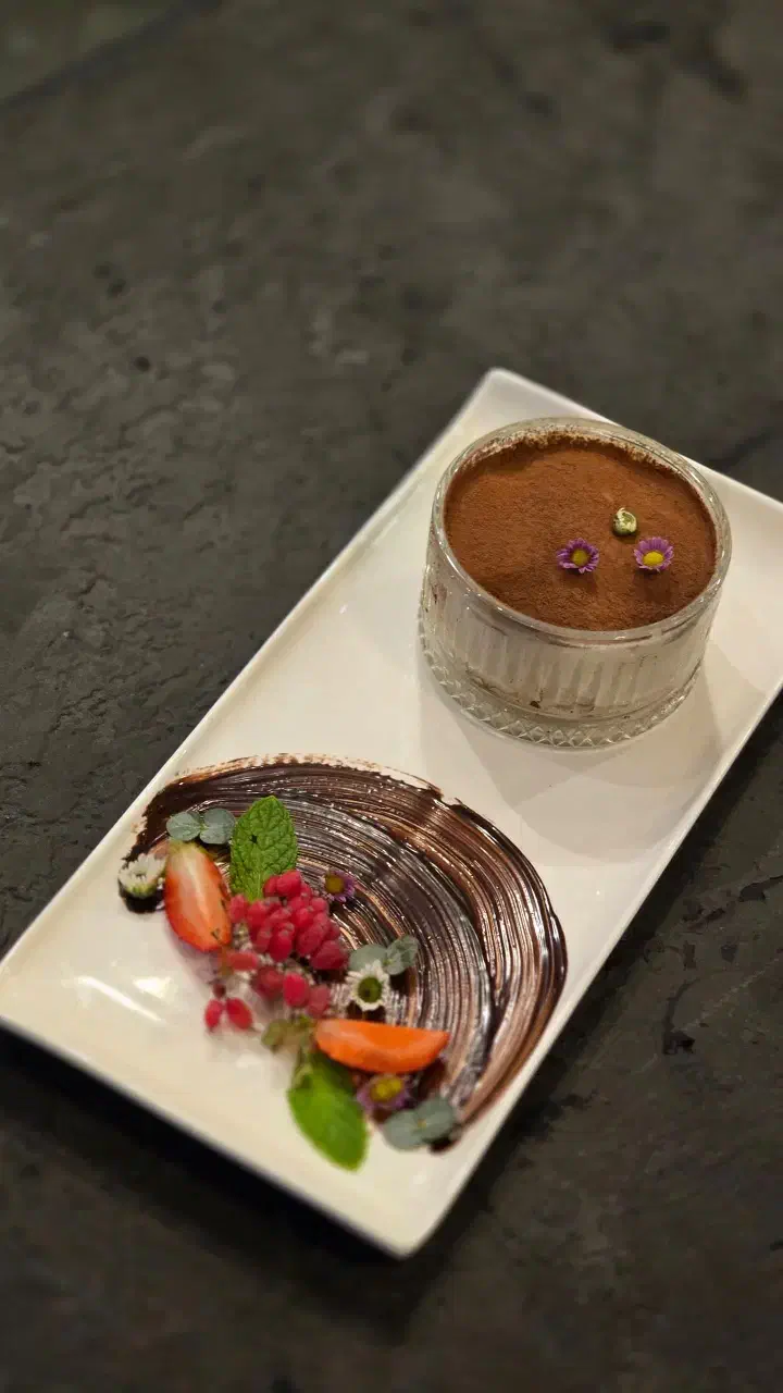 استخدام باریستا و کمک باریستا|استخدام خدمات فروشگاه و رستوران|لاهیجان, شقایق|دیوار