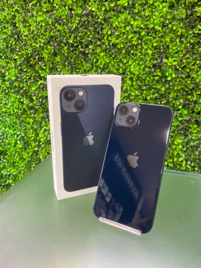 Iphone 13 / آیفون ۱۳ نرمال بدون هیچ خطو خشی ۱۲۸|موبایل|تهران, میرداماد|دیوار