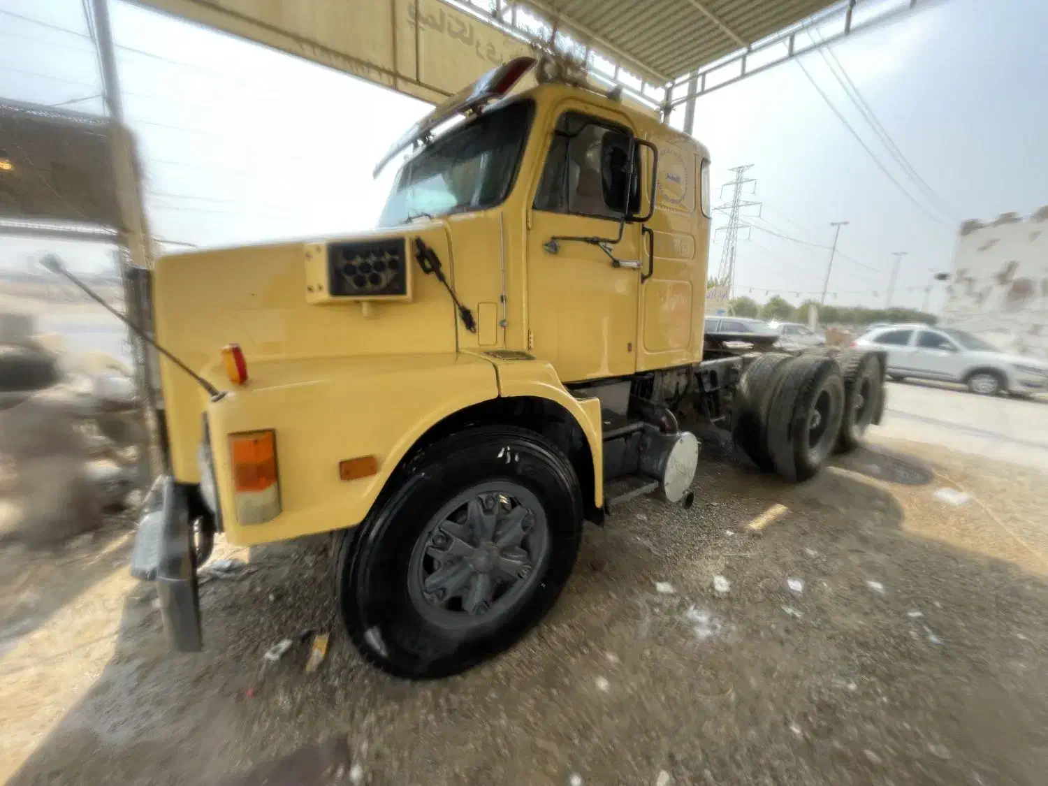 فروش یک دستگاه کشنده ولوو آفی اینتر کولر|خودرو سنگین|بوشهر, |دیوار