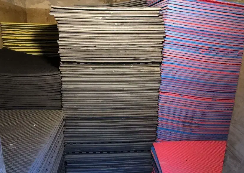 کفپوش تاتامی گرانول کف پوش باشگاهی بدنسازی|تجهیزات ورزشی|تهران, منیریه|دیوار