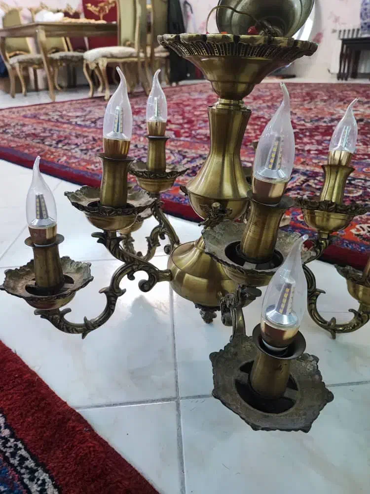 سه جفت لوستر برنجی 5 شاخه در دو طبقه در حدنو سالم|لوستر و چراغ آویز|مشهد, جانباز|دیوار