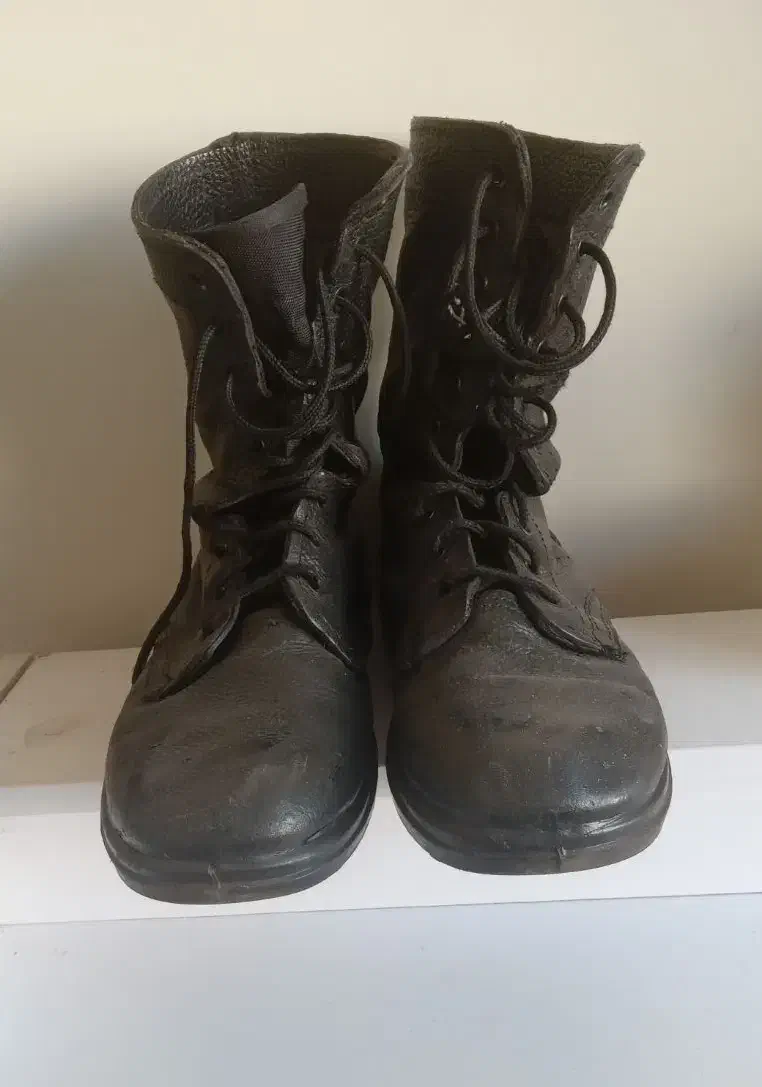 لباس سربازی|لباس|پرند, فاز ۵|دیوار