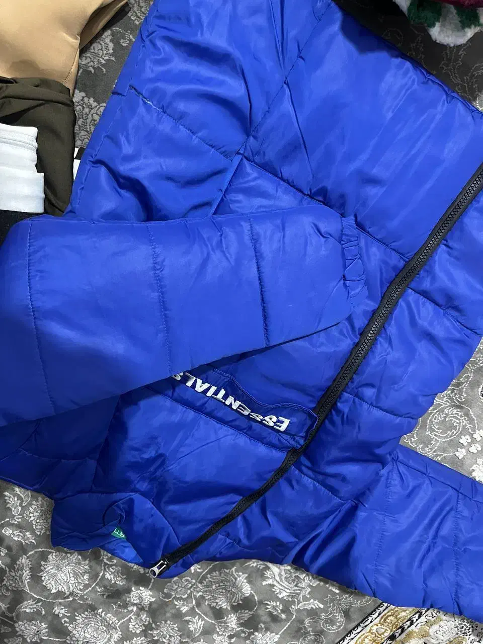 سویشرت و کاپشن فقط ۹۹۰ تومن|لباس|نسیمشهر, |دیوار